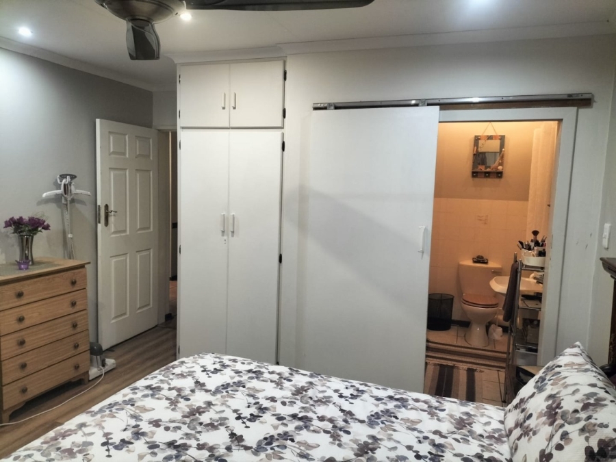 2 Bedroom Property for Sale in Heuwelsig Free State